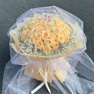 达州52朵香槟玫瑰满天星，你就是我的全部