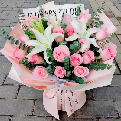 达州18朵粉玫瑰2支百合,我的心尖宝贝